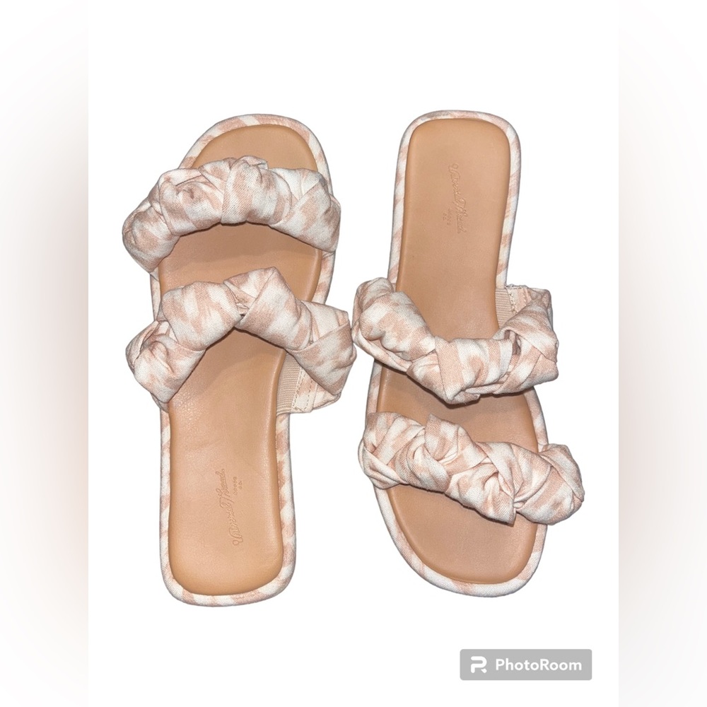 Universal Threat Leopard Strap Sandal - Size 8 1/2